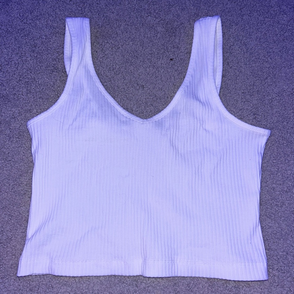 white ribbed crop top